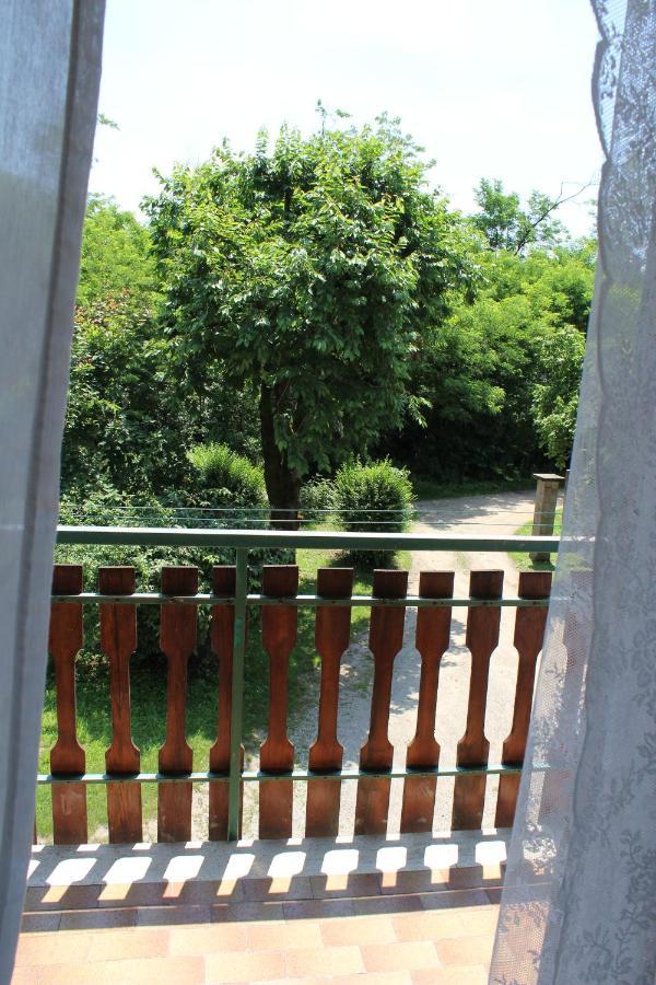 Bed and Breakfast Il Casolare Del Medio Olona Fagnano Olona Екстер'єр фото