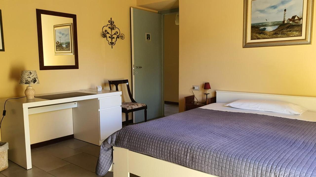 Bed and Breakfast Il Casolare Del Medio Olona Fagnano Olona Екстер'єр фото